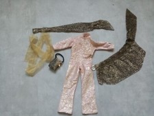 VETEMENTS DE POUPEE CATHIE de