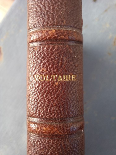 Voltaire ingénu - :, l'