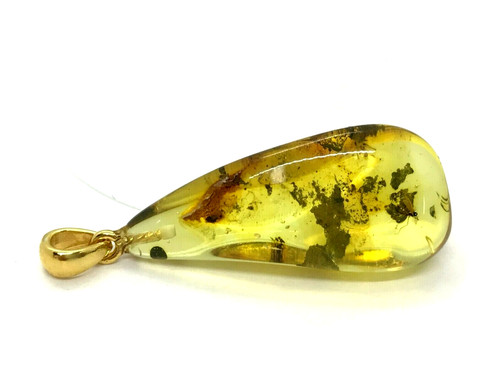 Pendentif ambre avec insectes - ambre,