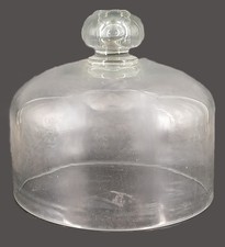 Ancienne cloche en verre pour