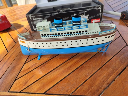 Bateau vapeur schuco - bateau, en