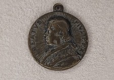 medaille pendentif religieux