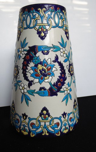 Vase tripode emaux cerné h29 - vase,