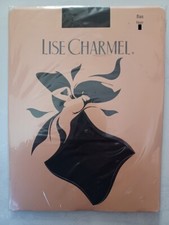 LISE CHARMEL BAS PORTE JARRETELLE MODELE SEXY FATALE COLORIS NOIR REF AAA2575