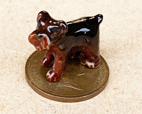 Maison poupée chiens en - de,