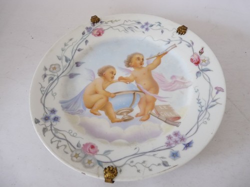 Assiette porcelaine peinte