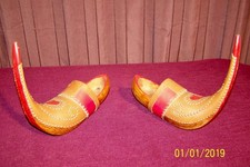 UNE PAIRE DE SABOTS DE BETHMALE