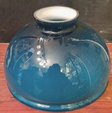 tulipe globe opaline verte et