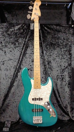 Guitare basse électrique