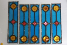 Partie de vitraux multicolore sur plomb