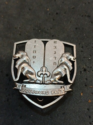 Pin insigne scoutisme - pin’s,