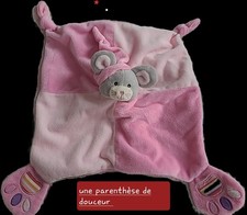 DOUDOU PLAT GIPSY SOURIS ROSE