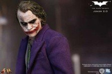 Hot toys film - toys,