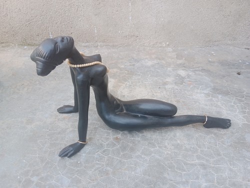Statue vintage africaniste