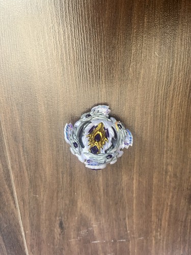 Toupie beyblade burst takara