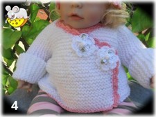 brassière cache coeur bébé en laine , cadeau naissance  bebe.