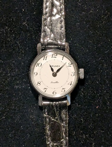 Jolie montre méca femme - montre,