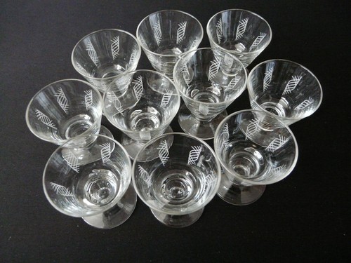 Verres pieds en - pieds, cristal
