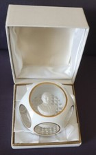 Saint Louis, rare sulfure en cristal de sa  Sainteté le pape Jean Paul II. 1981