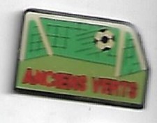 pin's sport football anciens verts