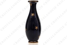 Vase aux fleurs par Sèvres
