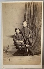 Cdv Enfants Sur Un Beau Banc En Fer Forge