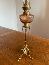 LAMPE  PETR0LE  / PORTE MONTRE