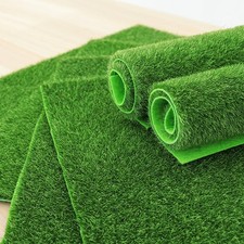 Tapis d'herbe vert calme