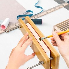 Presse à livres en bois Kit