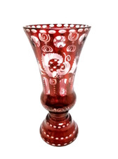 Petit Vase en cristal taillé de Bohème rouge