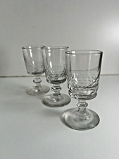 LOT DE 3 VERRES A PIED ANCIENS