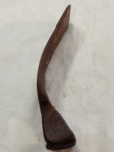 Ancien outil agricole - , /