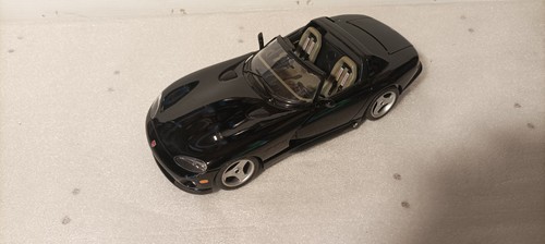 Dodge viper noir - 1/18,
