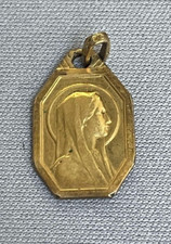 ANCIENNE MEDAILLE RELIGIEUSE VIERGE MARIE CONCUE SANS PECHES METAL DORÉ