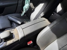 Accoudoir Mercedes-Benz Classe A W177 P23308376