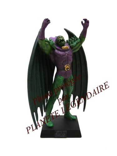 Figurine statuette super