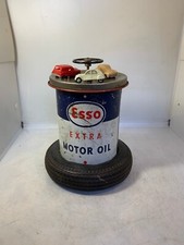 ANCIENNE BOITE PUBLICITAIRE ESSO AVEC VOITURE