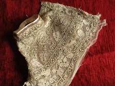 1 bas de manche en dentelle