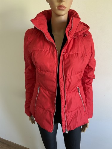 Doudoune rouge avec capuche