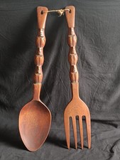 A1BC⚠️GRANDE FOURCHETTE ET CUILLÈRE EN BOIS, DÉCORATIVE SCULPTÉ TRES BON ETAT ⚠️