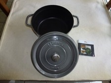 COCOTTE EN FONTE EMAILLEE GRISE STAUB NEUVE