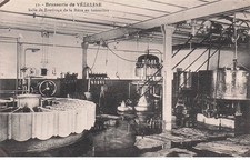 MEURTHE ET MOSELLE  VEZELISE   La BRASSERIE  salle de soutirage de la Biere
