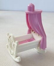 PLAYMOBIL LIT DE BEBE BLANC A BASCULE AVEC DESSUS ROSE CHAMBRE