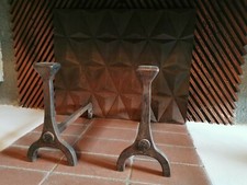 Chenets et plaque fonte pour