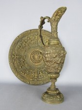 Antique Amphore Avec Assiette