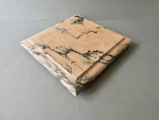 dessous de plat en marbre rose, années 70-80