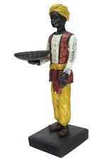 Coupelle : Homme noir debout