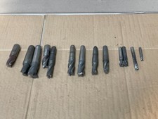 Lot de 13 fraises à rainurer - queues CM3 / CM2 / cylindriques Ø 20 mm + divers