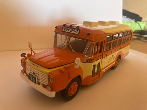 Autobus isuzu bxd30 - autobus, johaibus