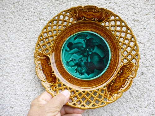 Assiette faience ajouree - en, de